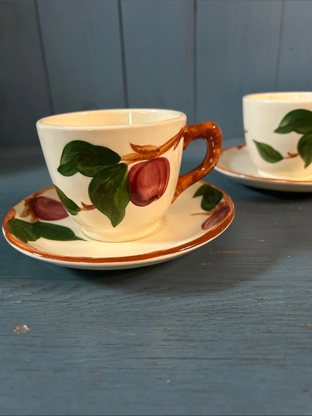 Hand-Painted Fruit Pattern Ceramic Teacup and Saucer Set - Cream and Green